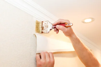 Pose de papier peint à Lalœuf — revêtements muraux et toiles de verre